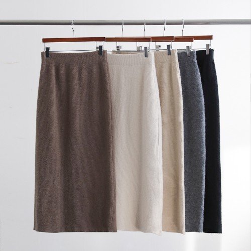 르엔 페미닌 브이넥 니트 밴딩 H라인 롱 스커트 SET