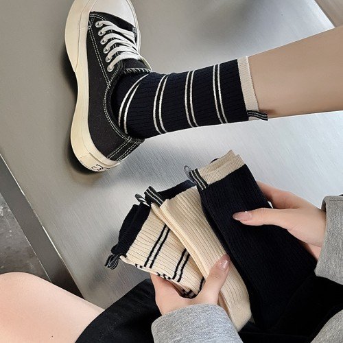 투톤 라벨 골지 스트라이프 줄무늬 캐주얼 끈 포인트 양말